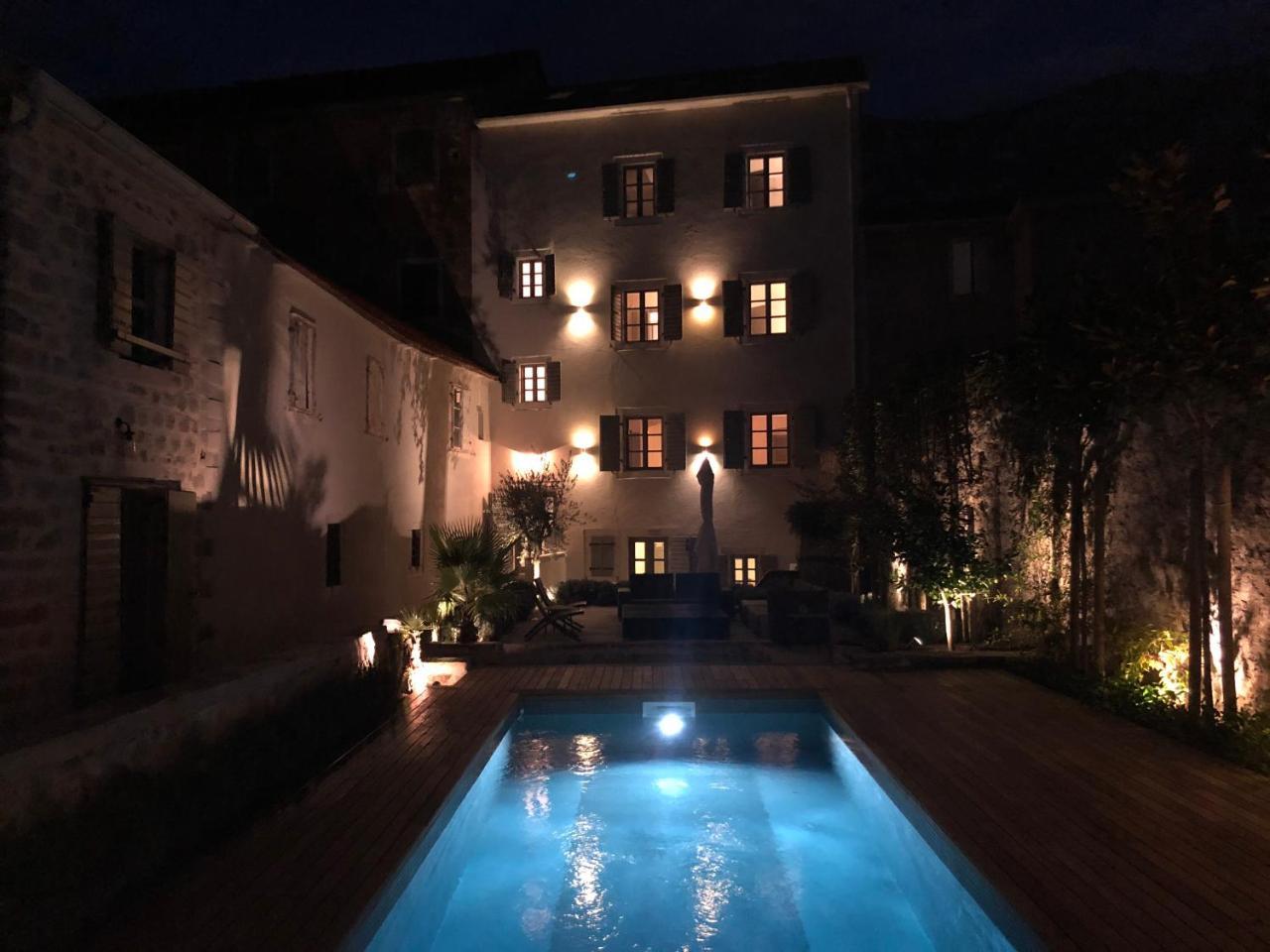 Bed and Breakfast Palazzo Sbutega Kotor Zewnętrze zdjęcie